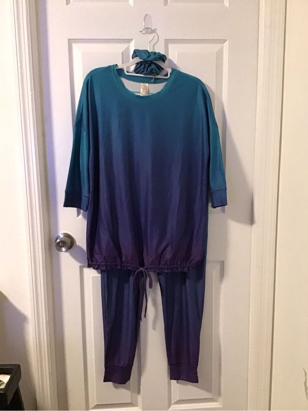 NWOT! Teal to Blue Ombre Lounge Set - Two-Piece